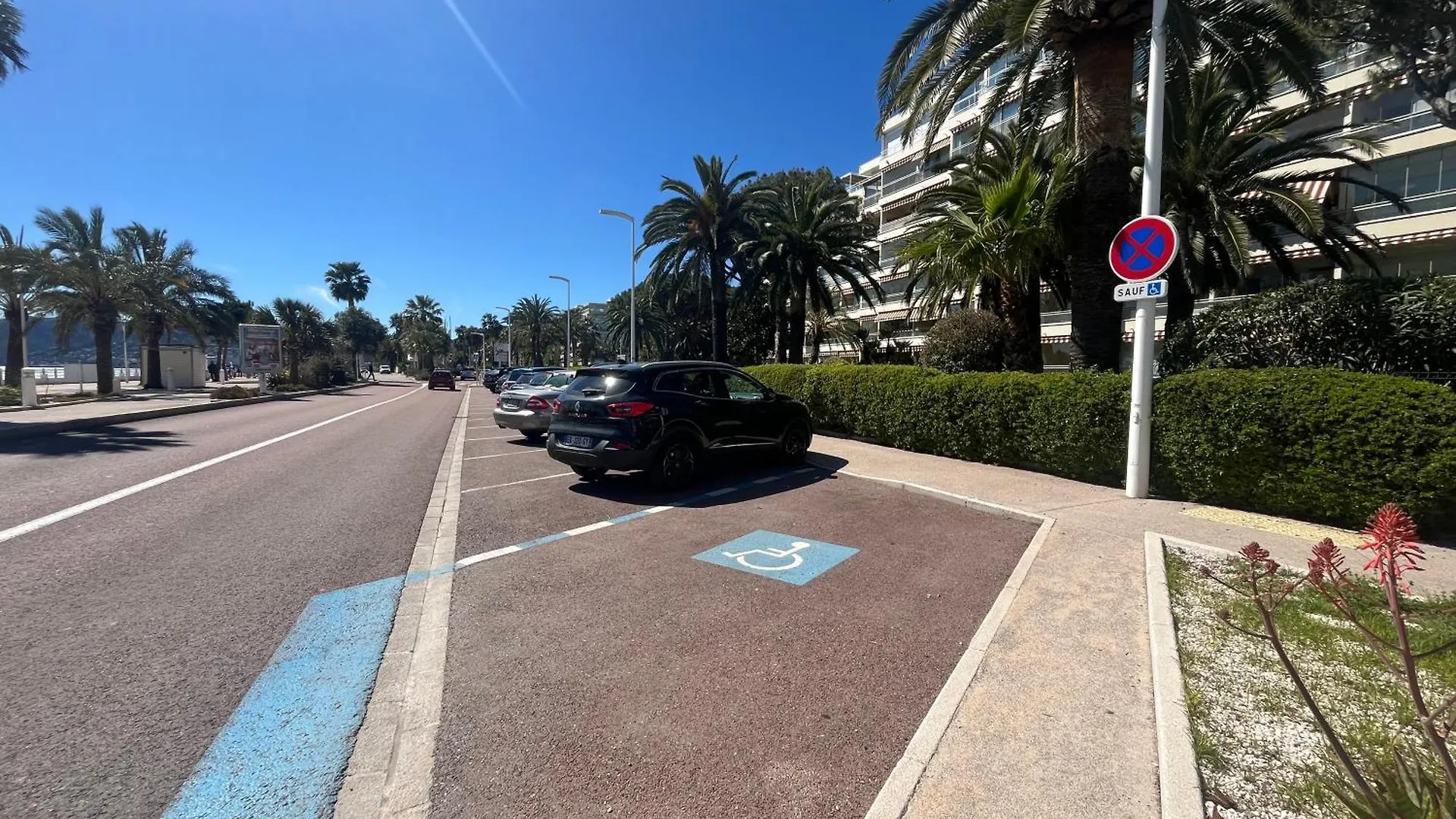 2P Front De Mer Bocca Cabana Cannes France